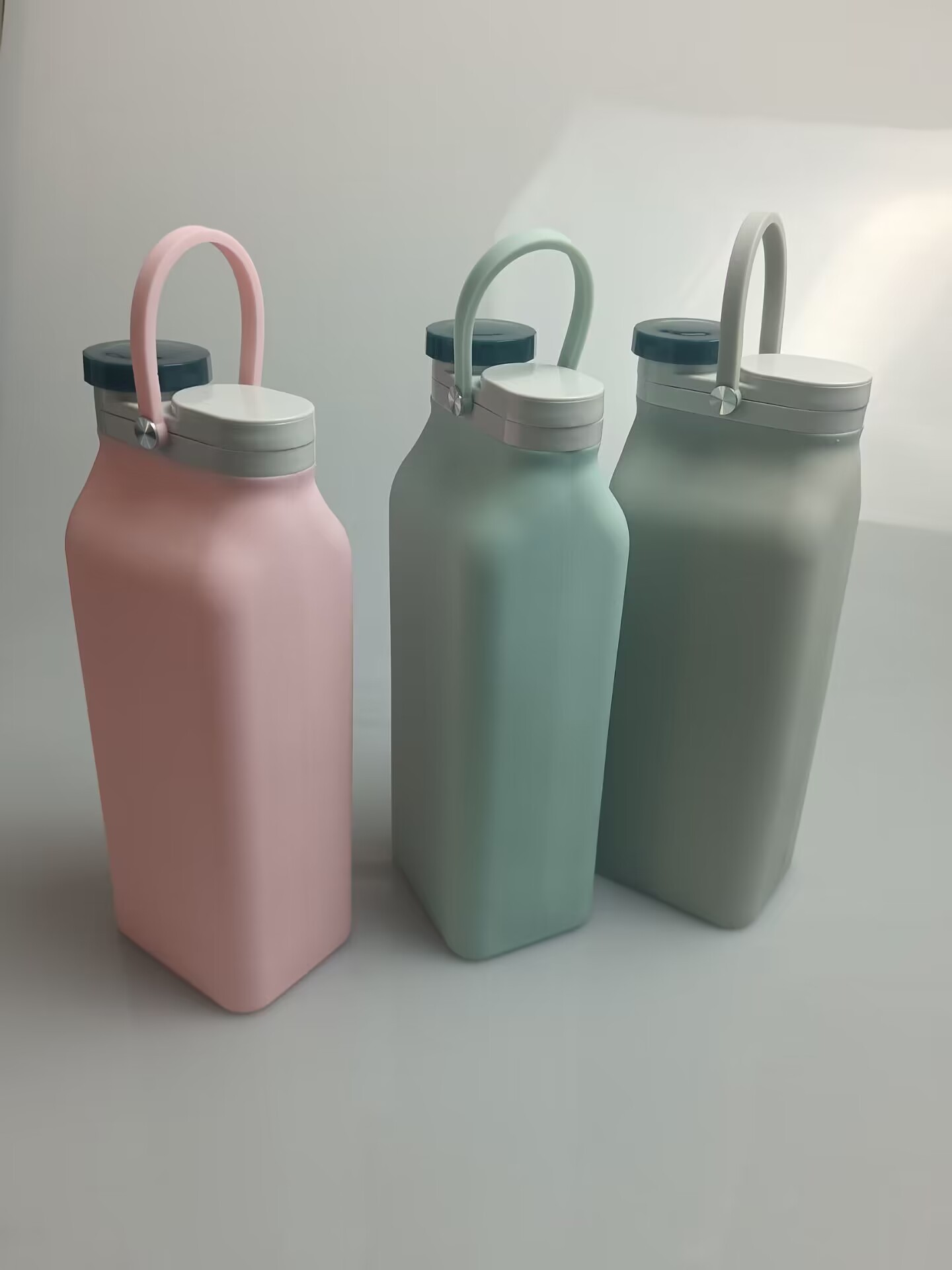 Collapsible Water Bottle 20 oz 7