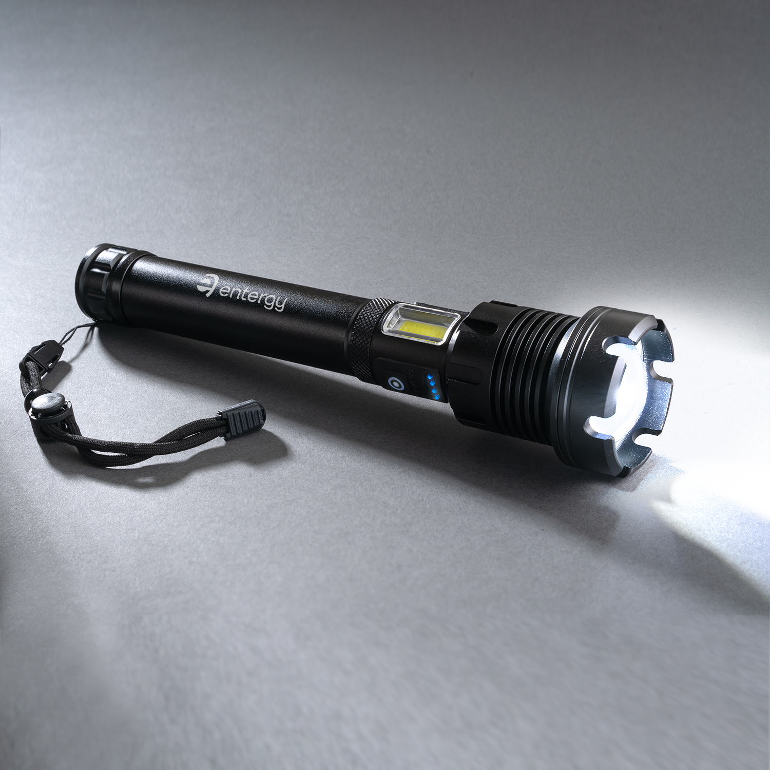 Rechargeable 20 Watt Multifunction Flashlight 1