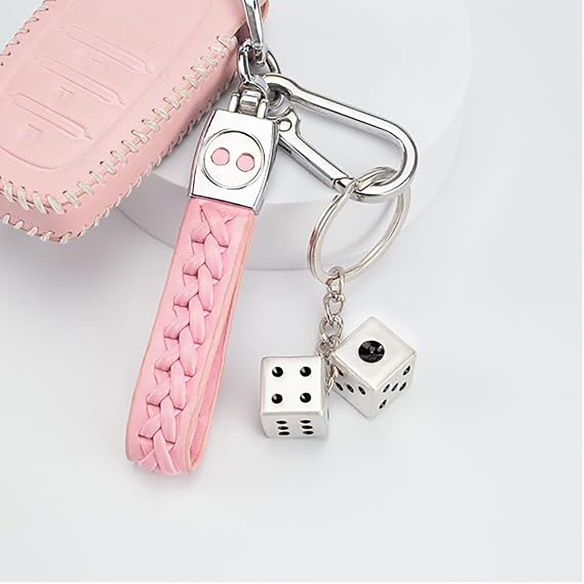 Lucky Silver Metal Dice Keychain Stylish And Fortunate Charm 2