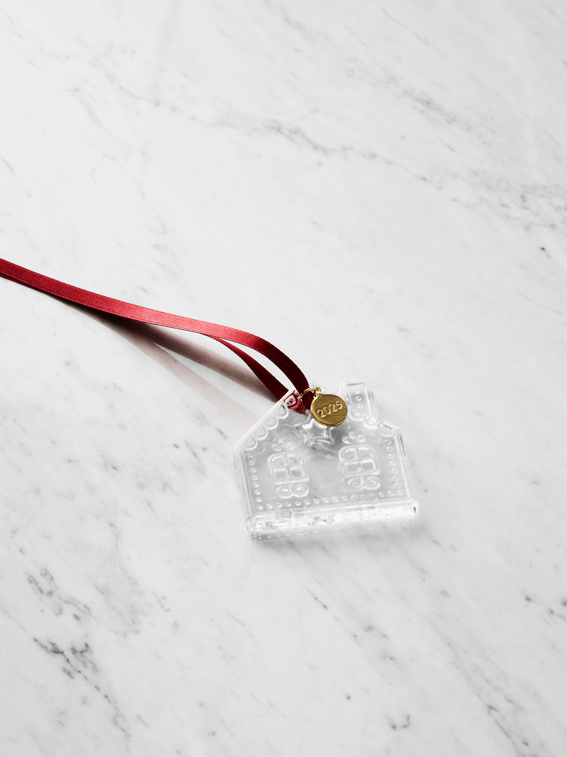 2025 ANNUAL HOLIDAY ORNAMENT GINGERBREAD HOUSE 1