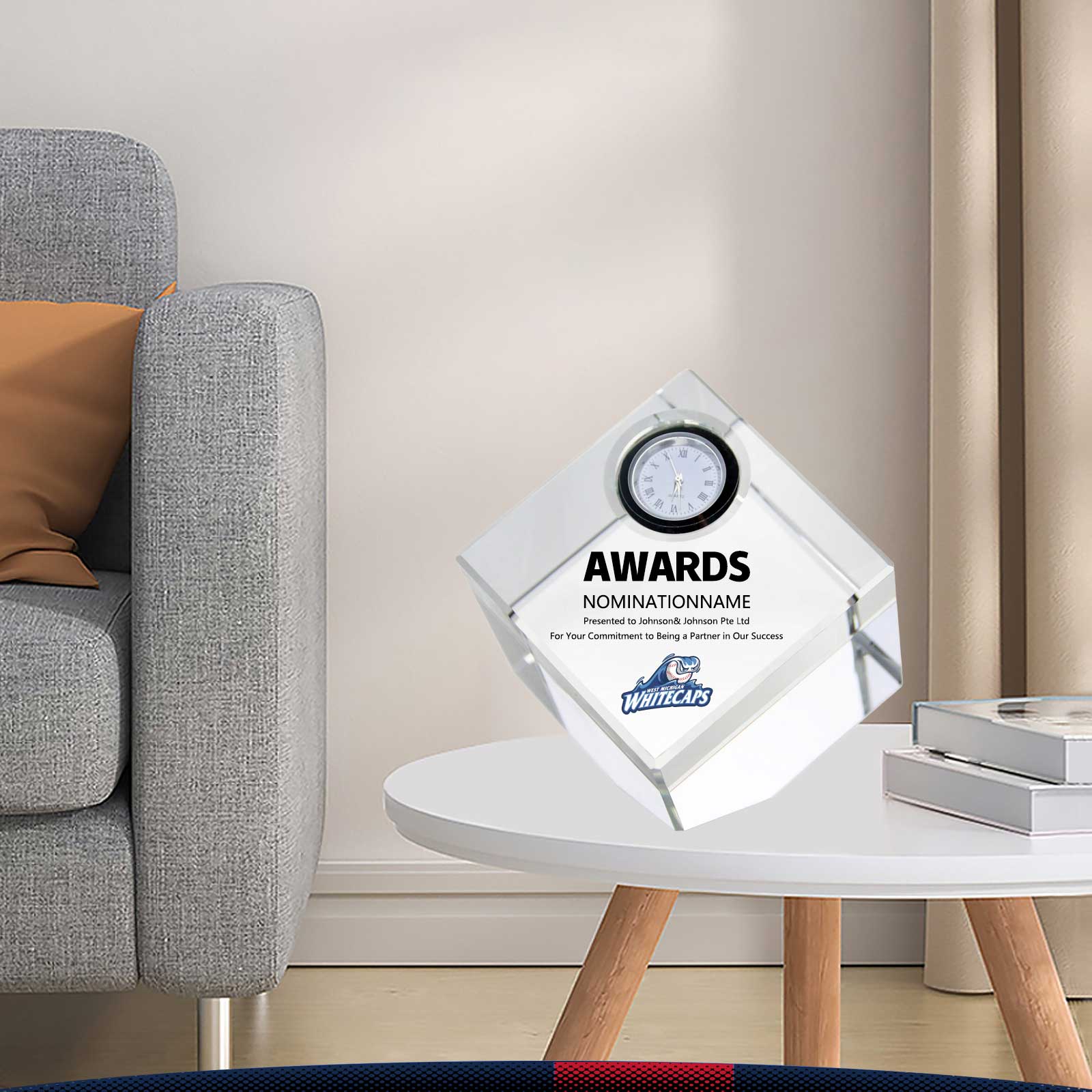 Fomon Cube Clock Award 4