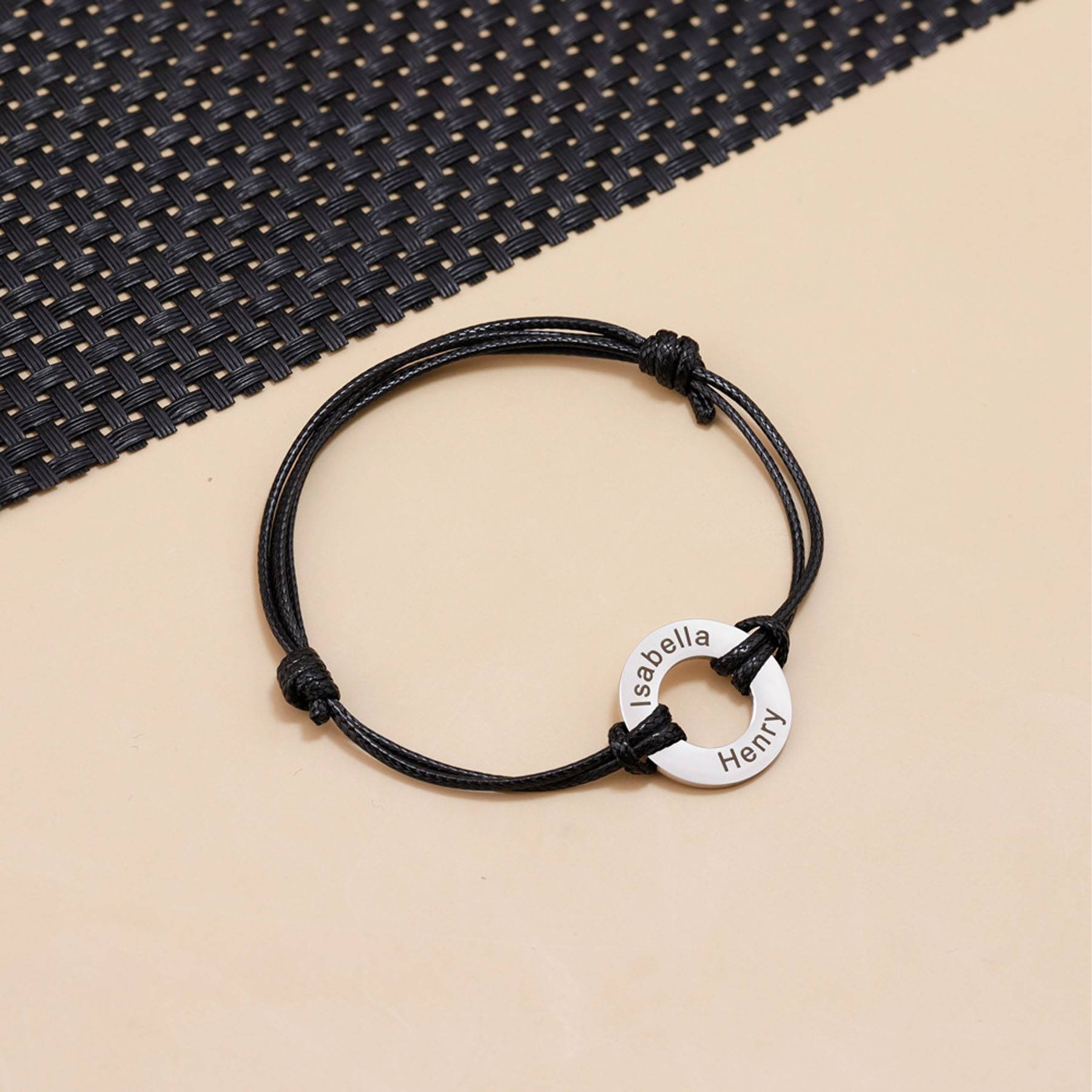 Circular engraved leather bracelet 2