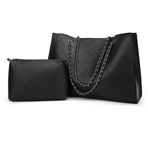 Ladies Chain Shoulder Bag With Quilted Design 5