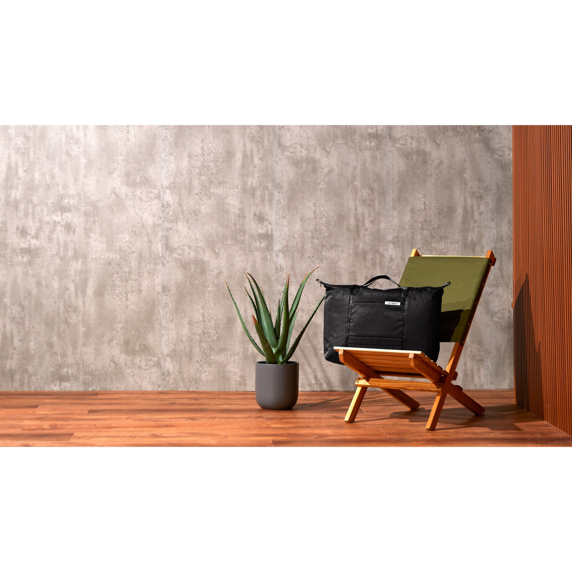 Samsonite UpLIFT Weekender Duffel 1