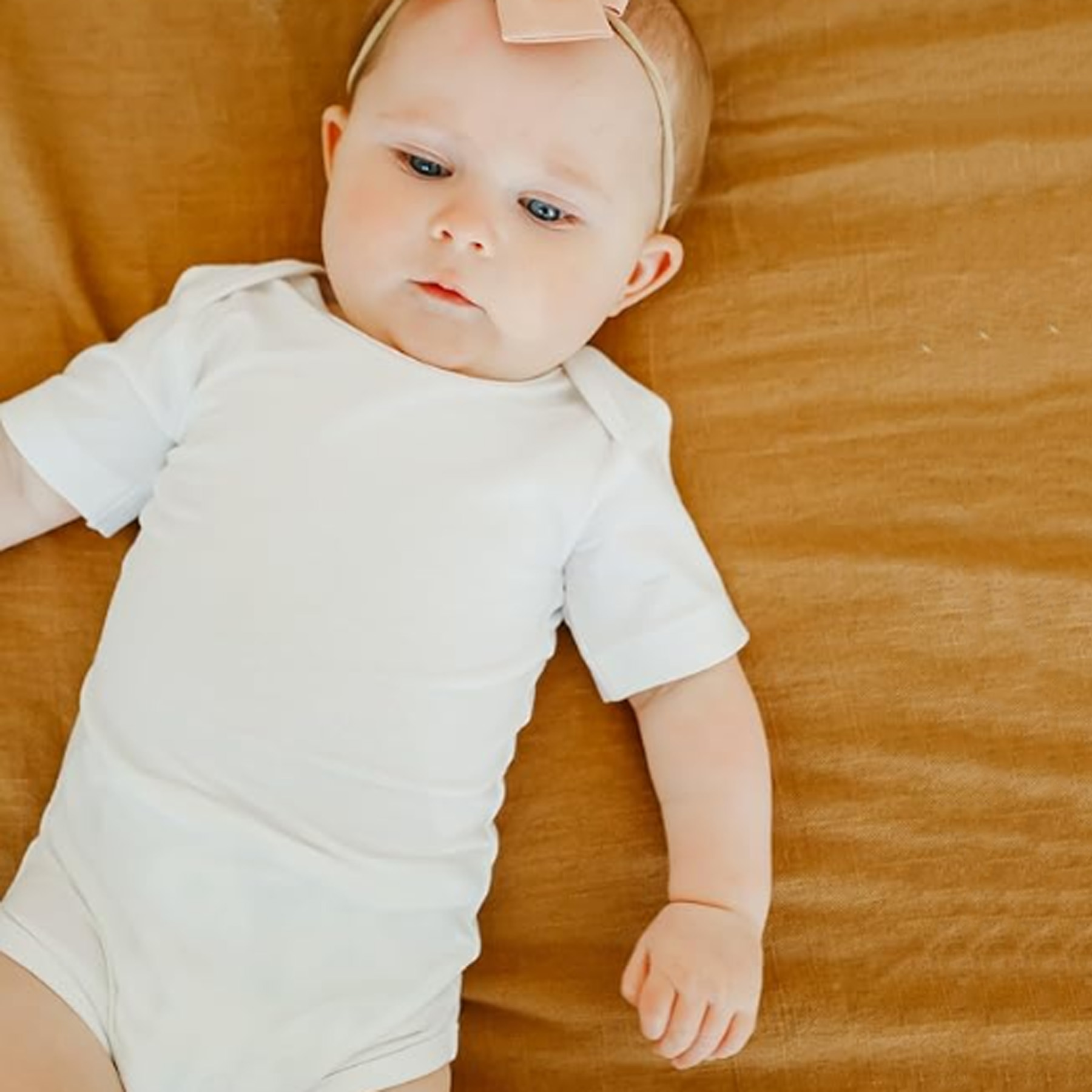 Unisex Short Sleeve Baby Bodysuit 3
