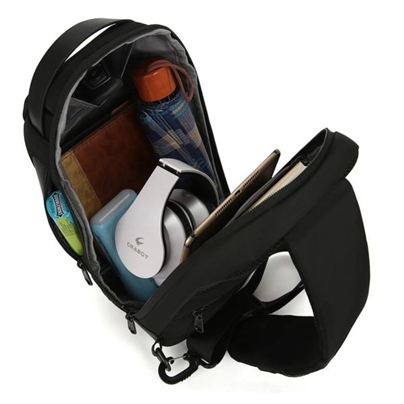 Men's chest shoulder bag with USB 5