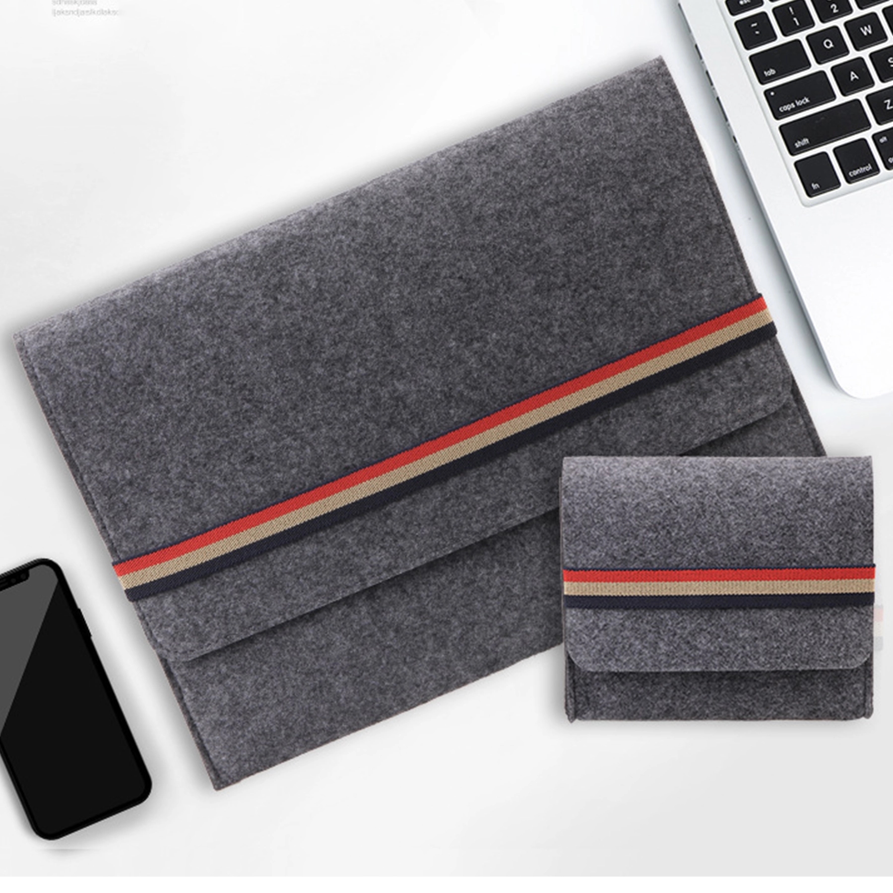 Two-in-One Felt Laptop Sleeve 4