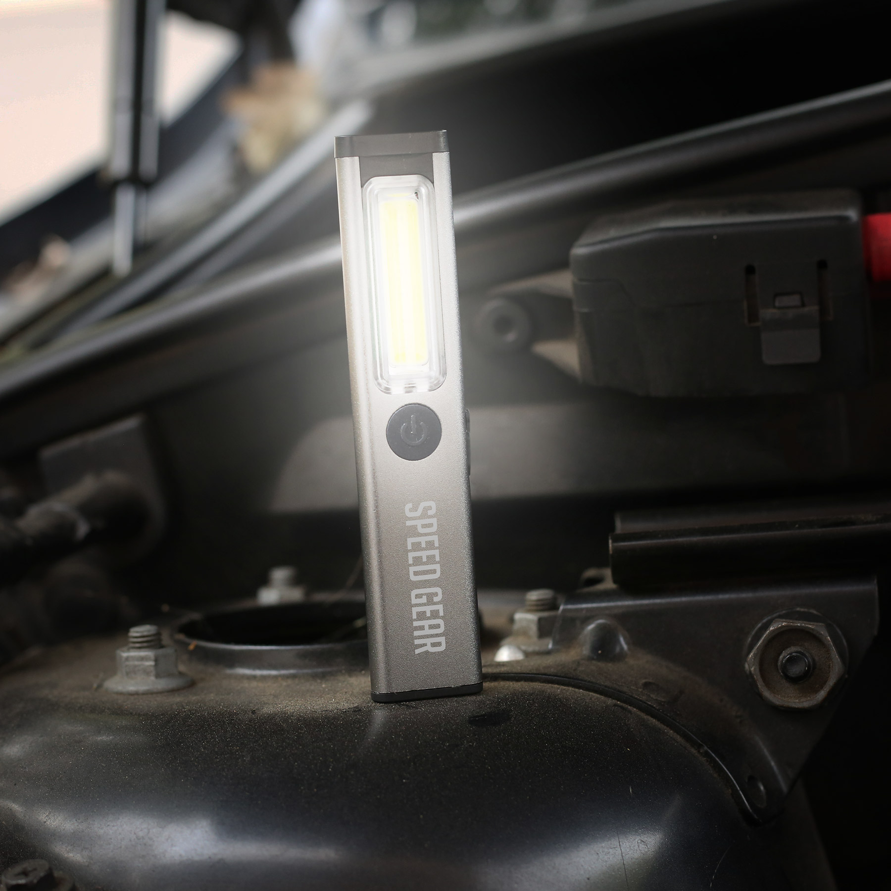 reNew Slender Rechargeable Cob Light 1