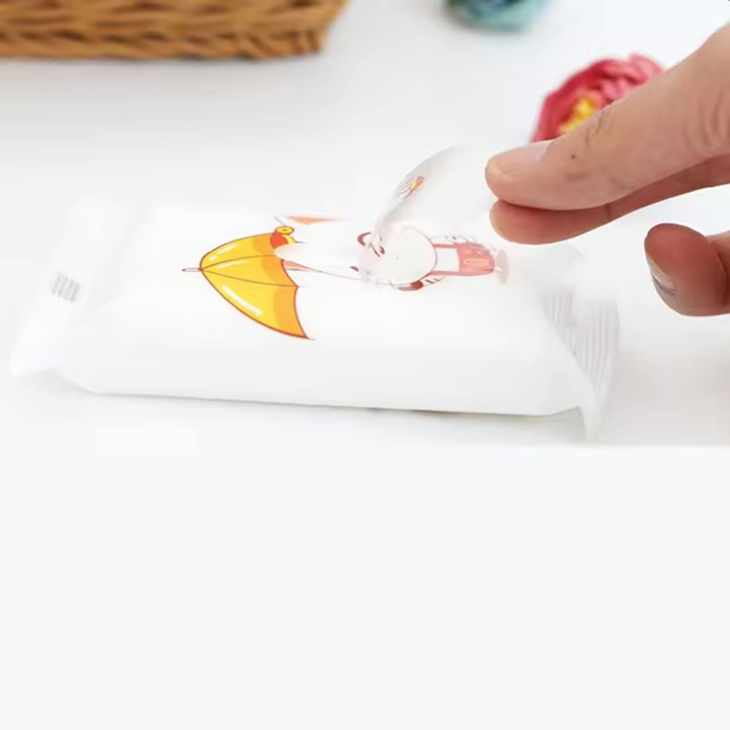 Hand Sanitizing Wipes 2
