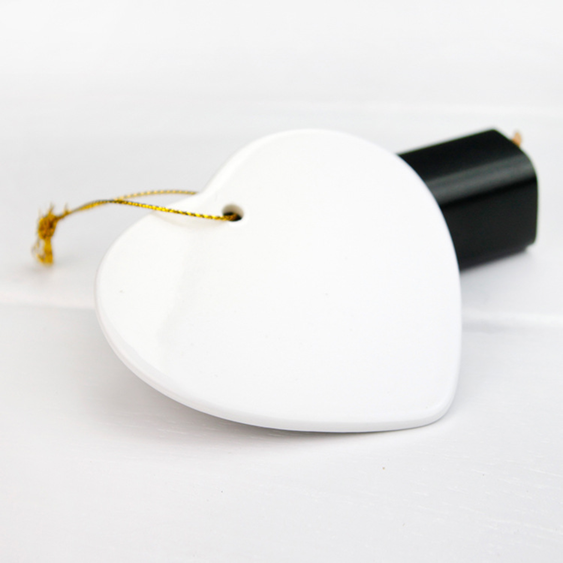 Customizable Round Christmas Ceramic Ornaments 3
