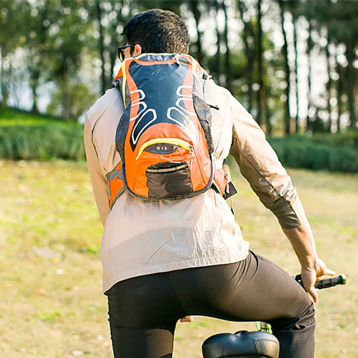 Outdoor Waterproof lightweight Riding backpack 4