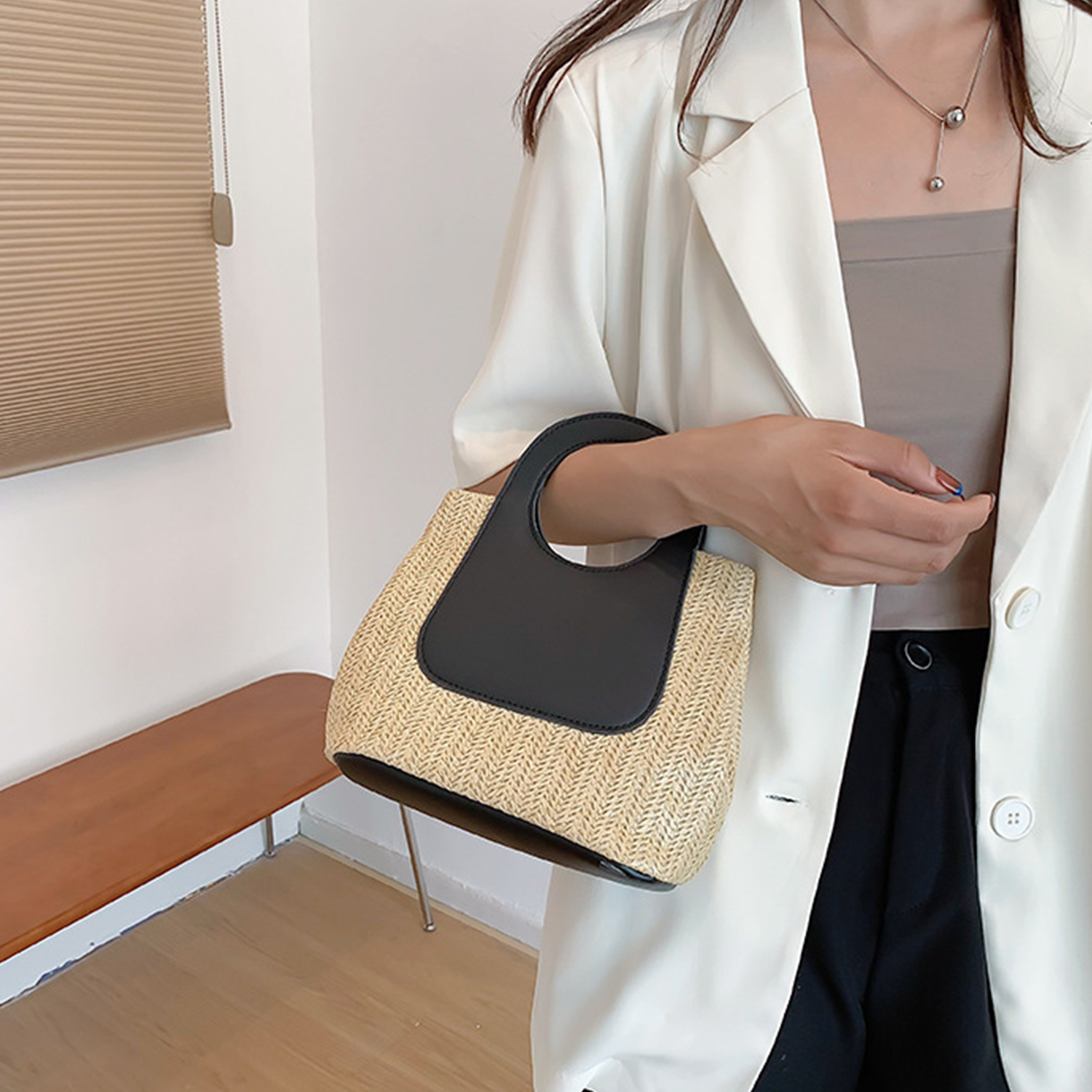 Retro color-blocking spliced straw bag 5