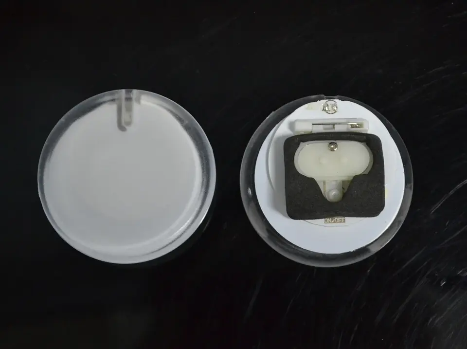 Lighted Glow LED Button / Pin Badge 3