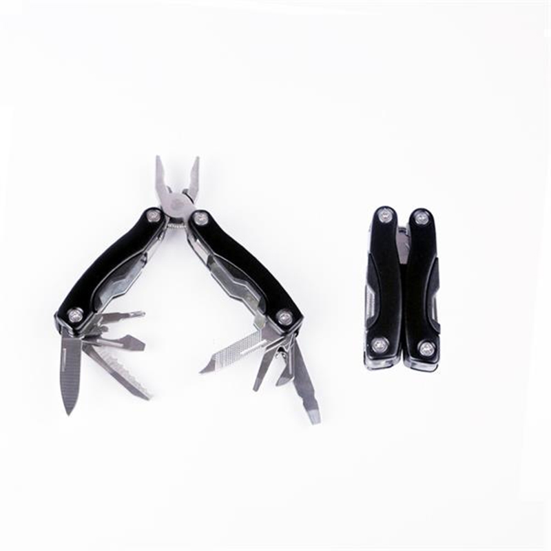 Stainless Steel Multitool 1