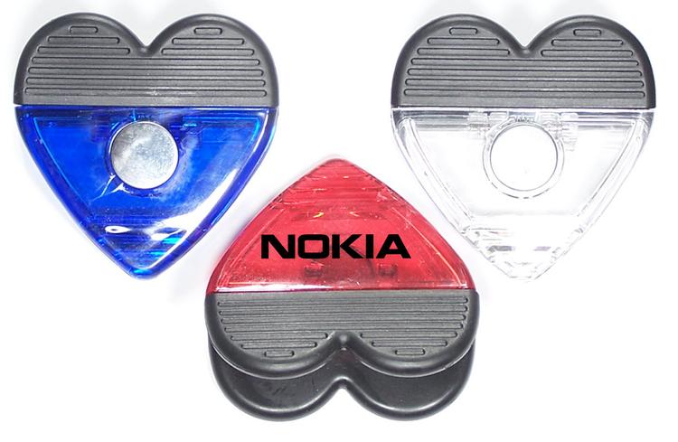 Jumbo size heart shaped magnetic memo clip holder with strong grip