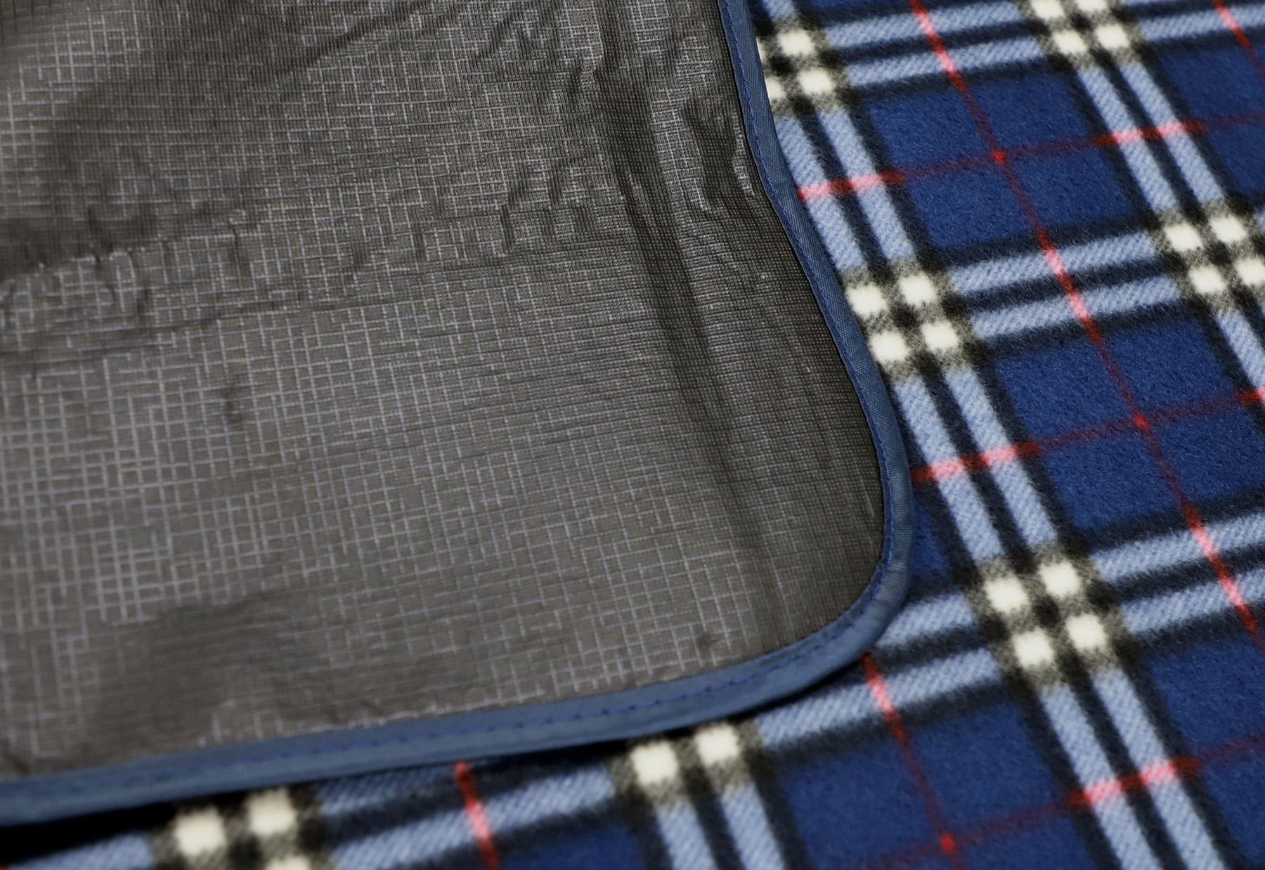 Premium Barrel Fleece Picnic Blanket 17