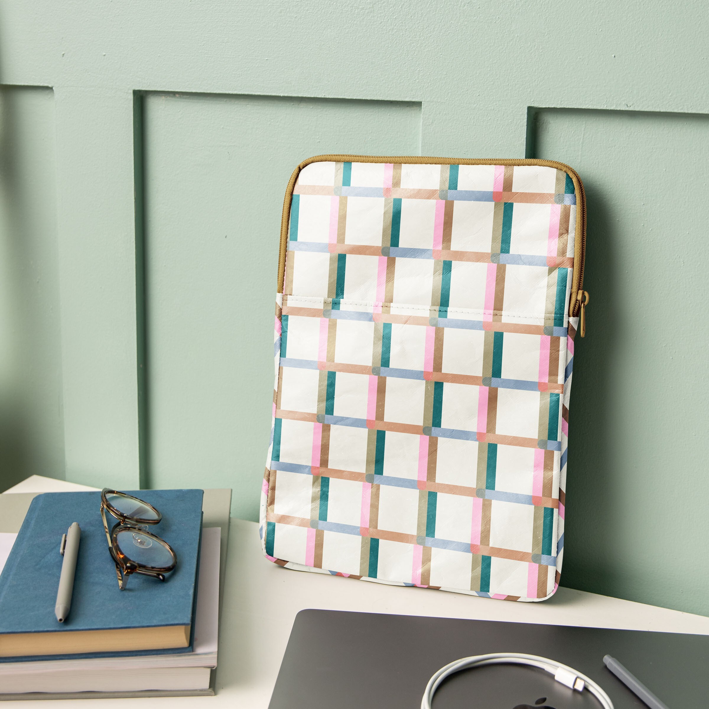 PORTRAIT LAPTOP SLEEVES - DURATEK - SMALL - 13"