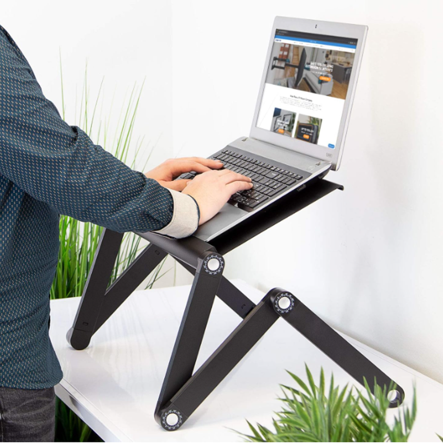 Foldable Aluminum Alloy Desk Laptop Stand 10