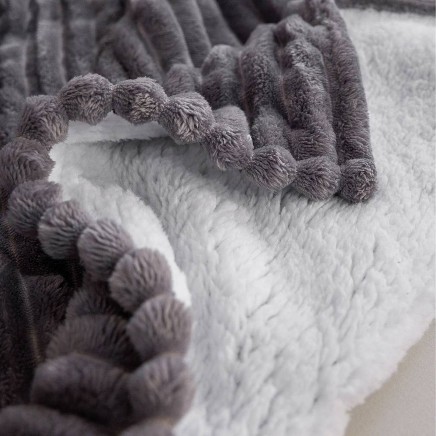 Washable Flannel Striped Electric Heating Blanket 7