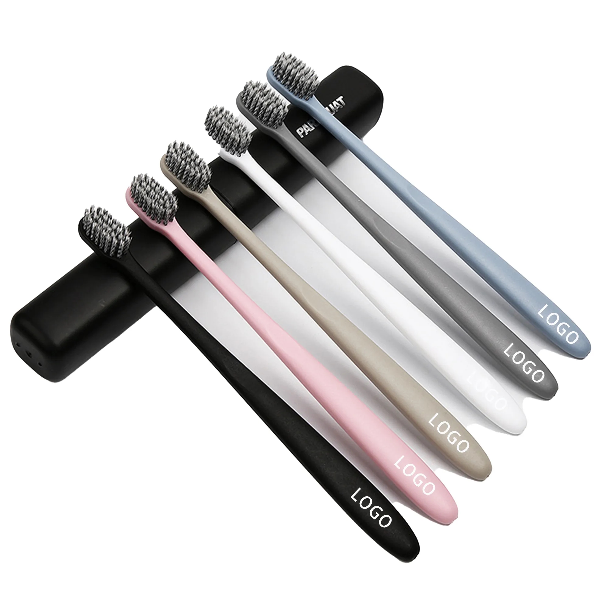 MOQ50 Custom Portable Toothbrush Set 4