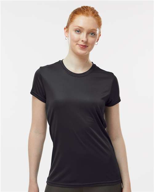 Women's Islander Performance T-Shirt - 204 18