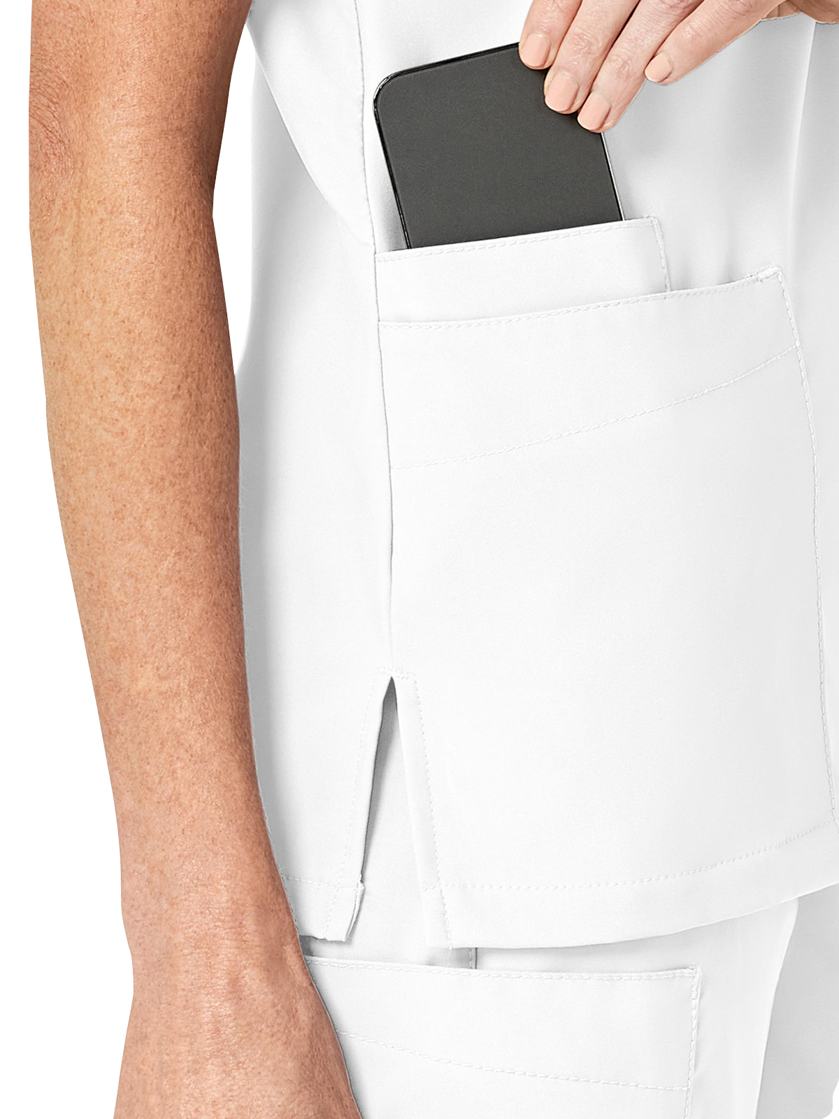 Wink - W123 - Unisex 4-Pocket V-Neck Top 25