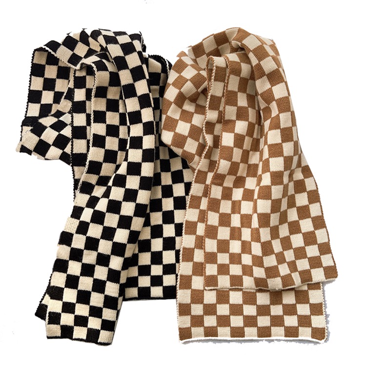 Checkerboard Knitted Scarf 4