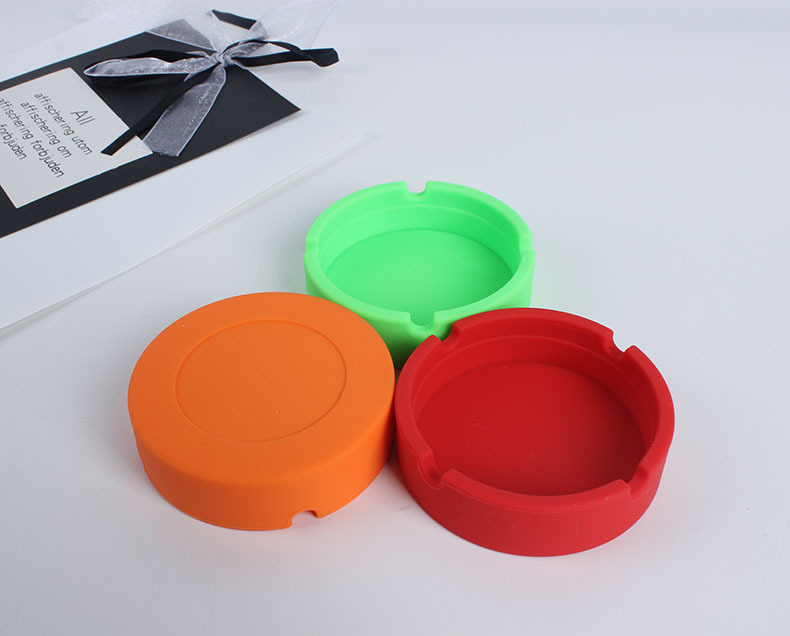 Silicone ashtray 1