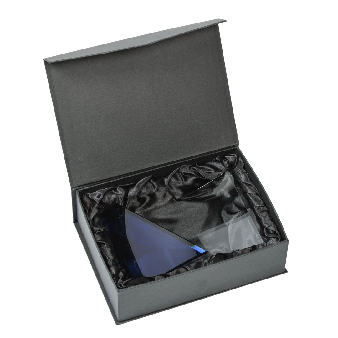 Giulia Award - Black 5