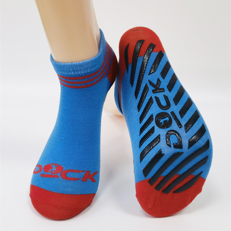 Adult Soft Non Slip Trampoline Socks / Yoga Socks 4