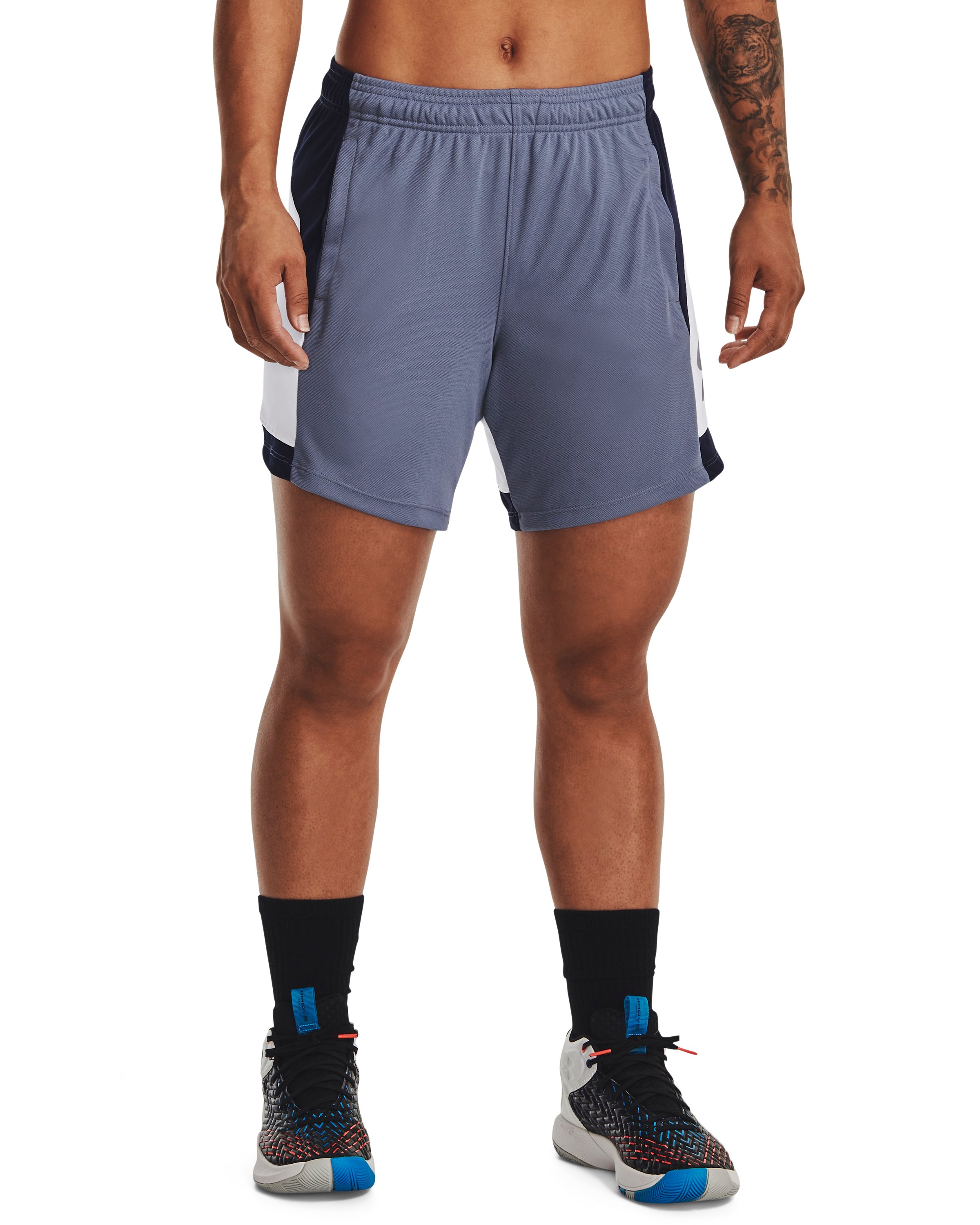 UA Baseline Women's 6.75 Shorts 6