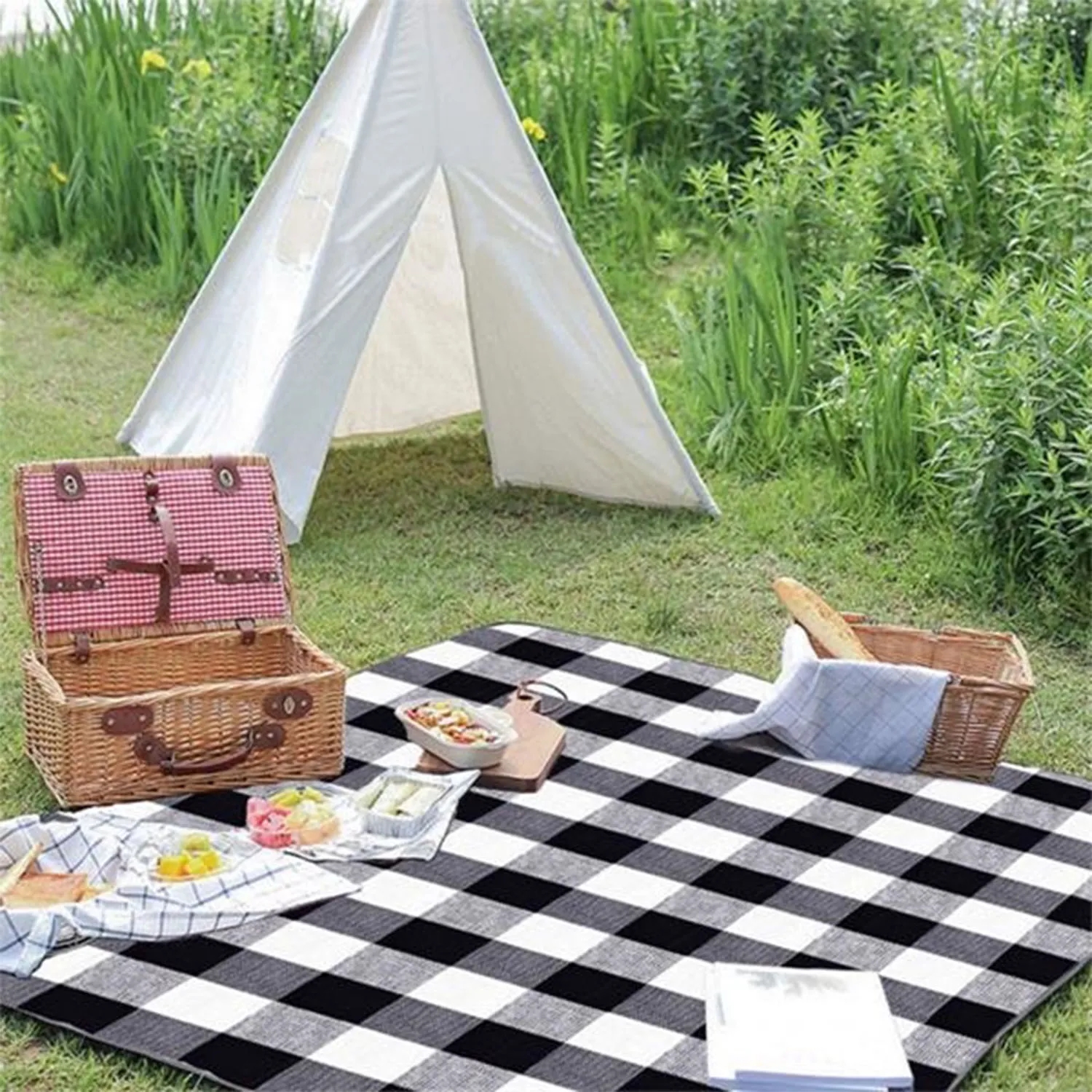 Picnic Outdoor Park Beach Blanket for Camping 2