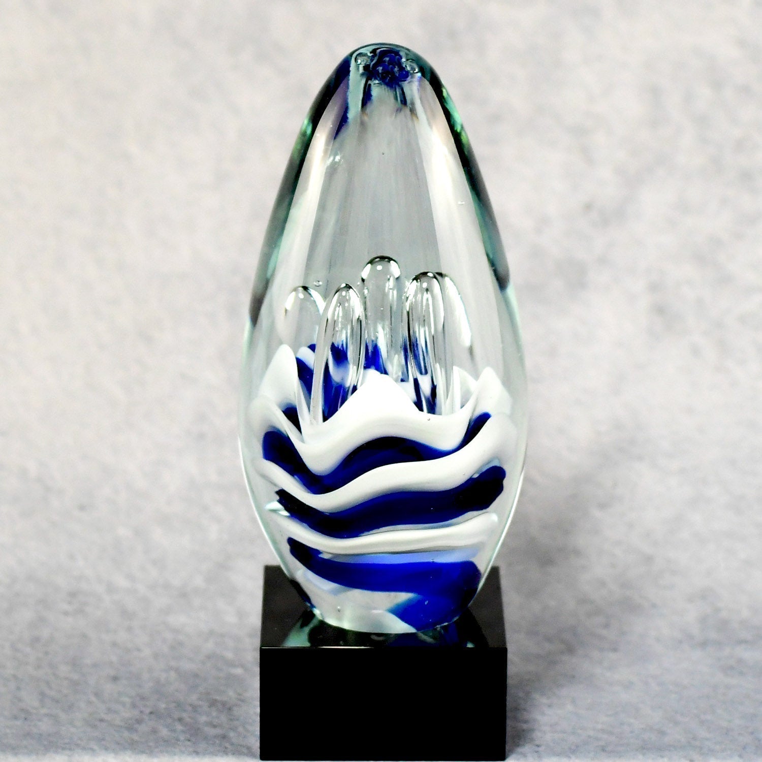 Blue And White Art Glass Egg 4