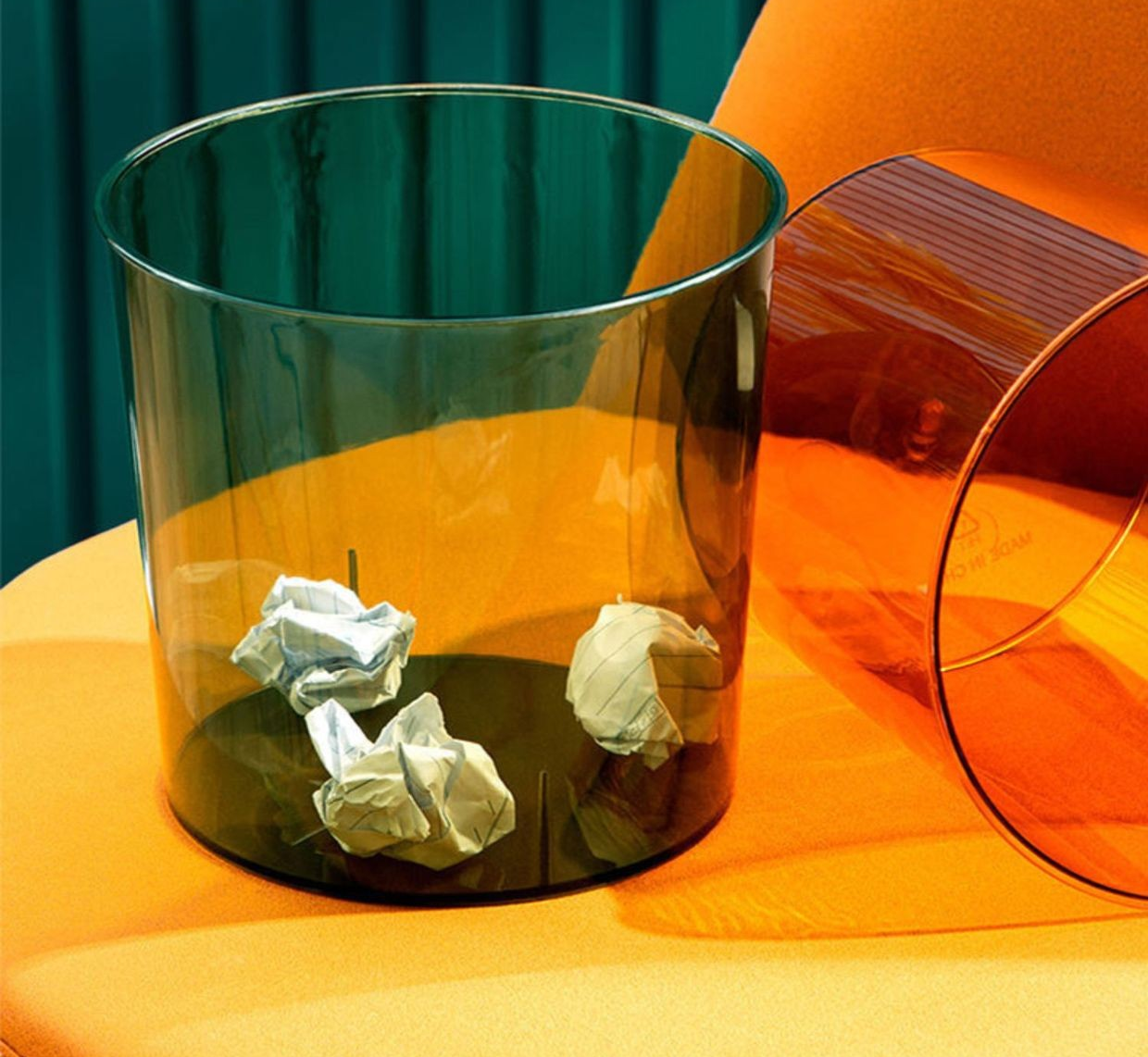 Transparent Trash Bin 2