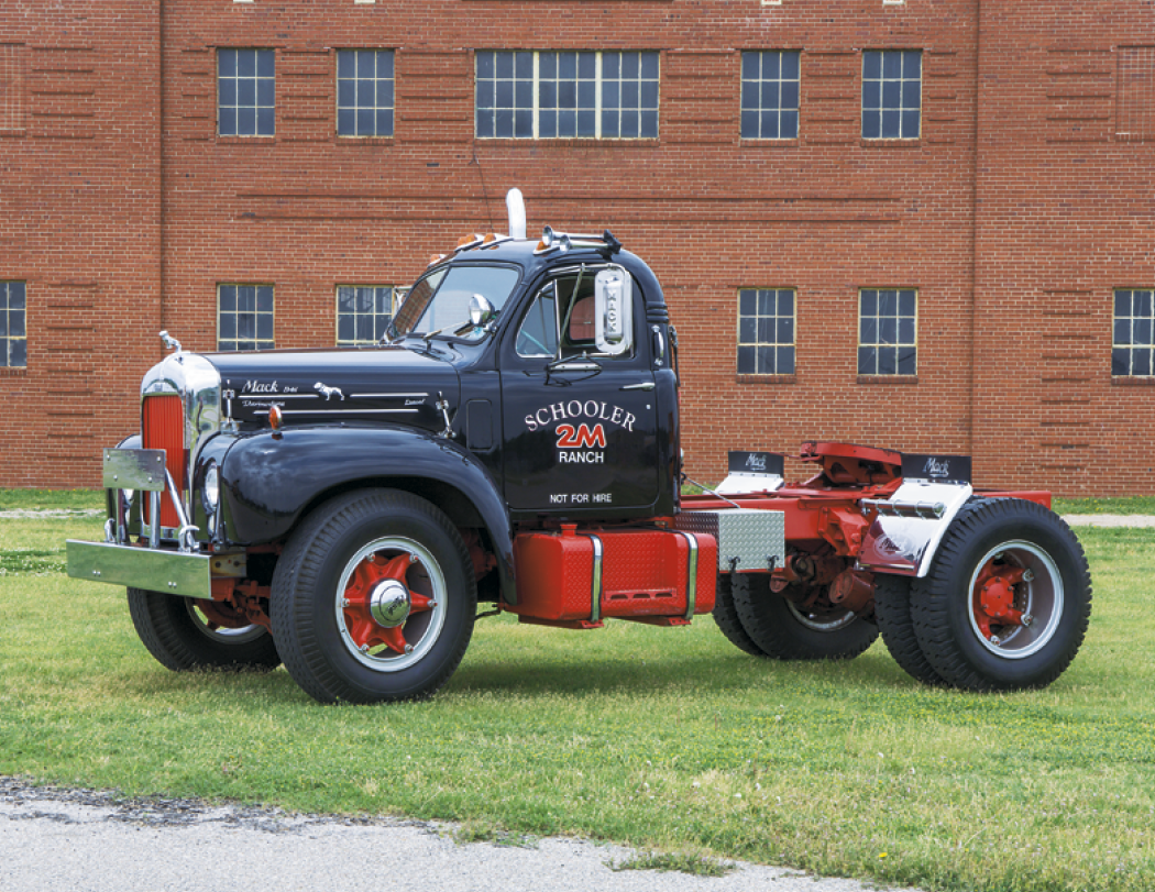 Good Value™ Treasured Trucks - Spiral Calendar 26