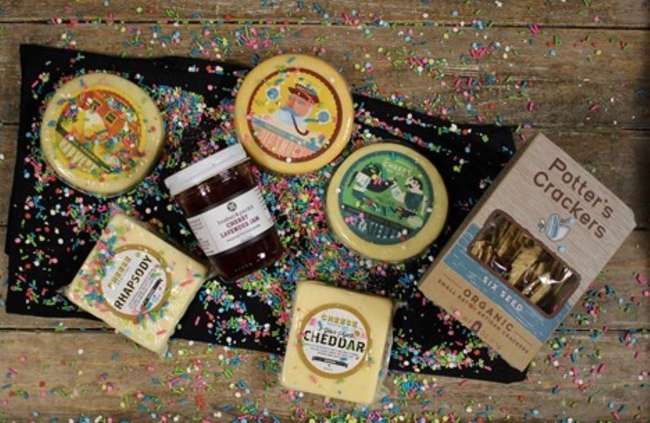 Cheese Bros. Take It Cheesy Retirement Food Gift Box 2