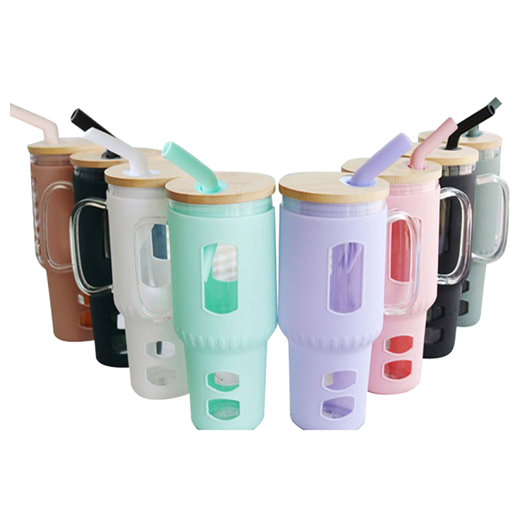 32 Oz. Glass Water Tumbler with Bamboo Lid & Straw 3