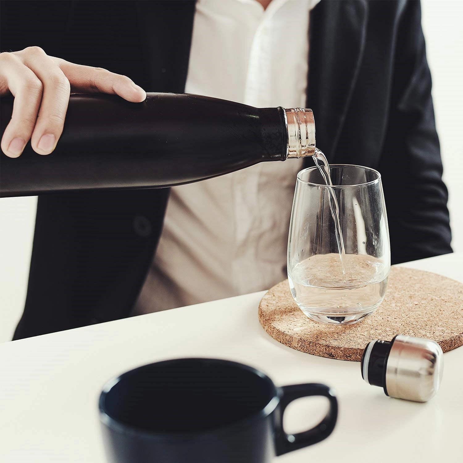 17oz Cola-Shape Water Bottle Keep Hot & Cold 2