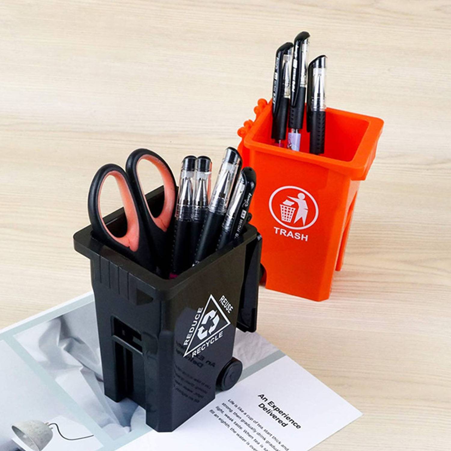 Plastic Mini Trash Can PP Pen Holder 4
