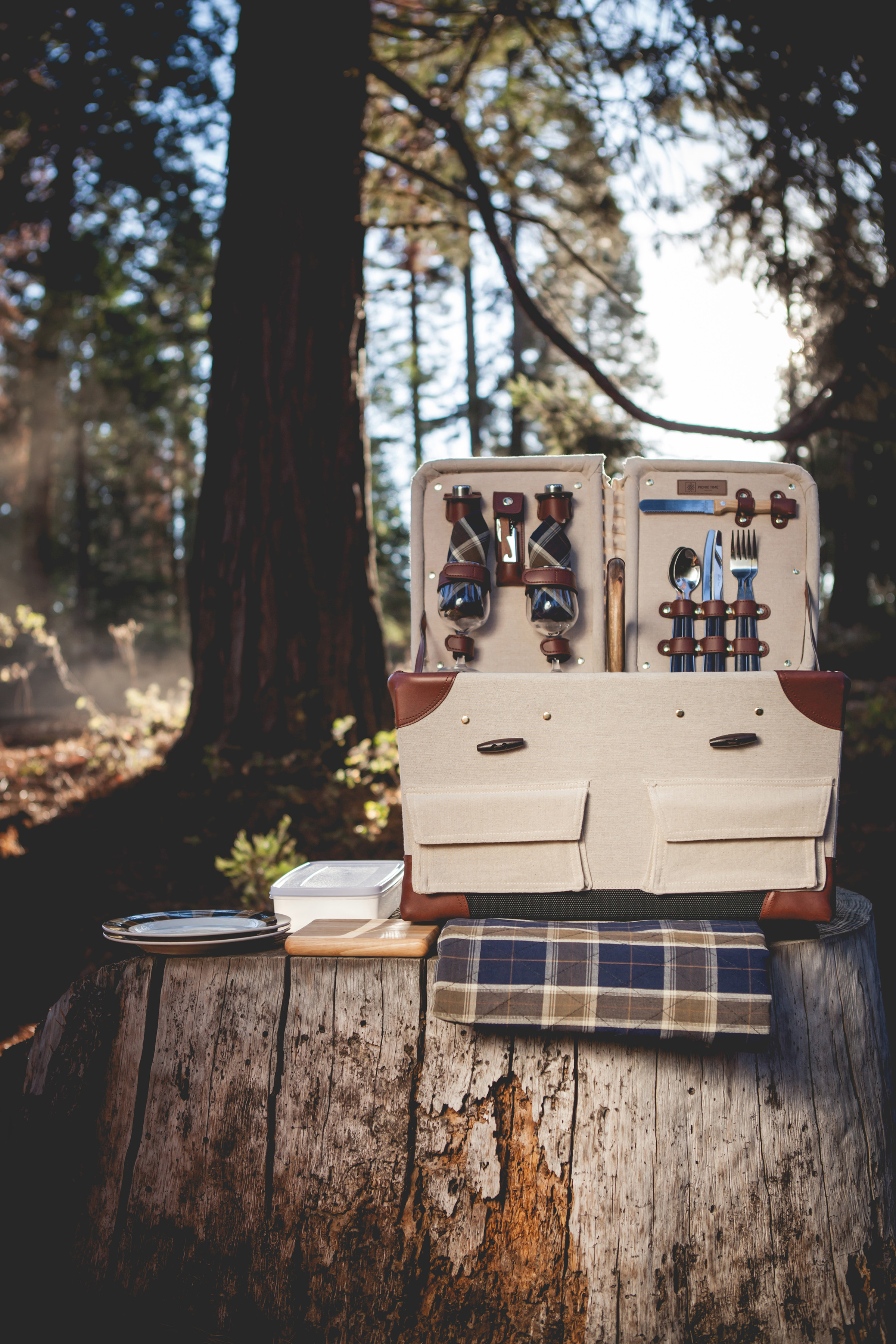 Pioneer Picnic Basket 5