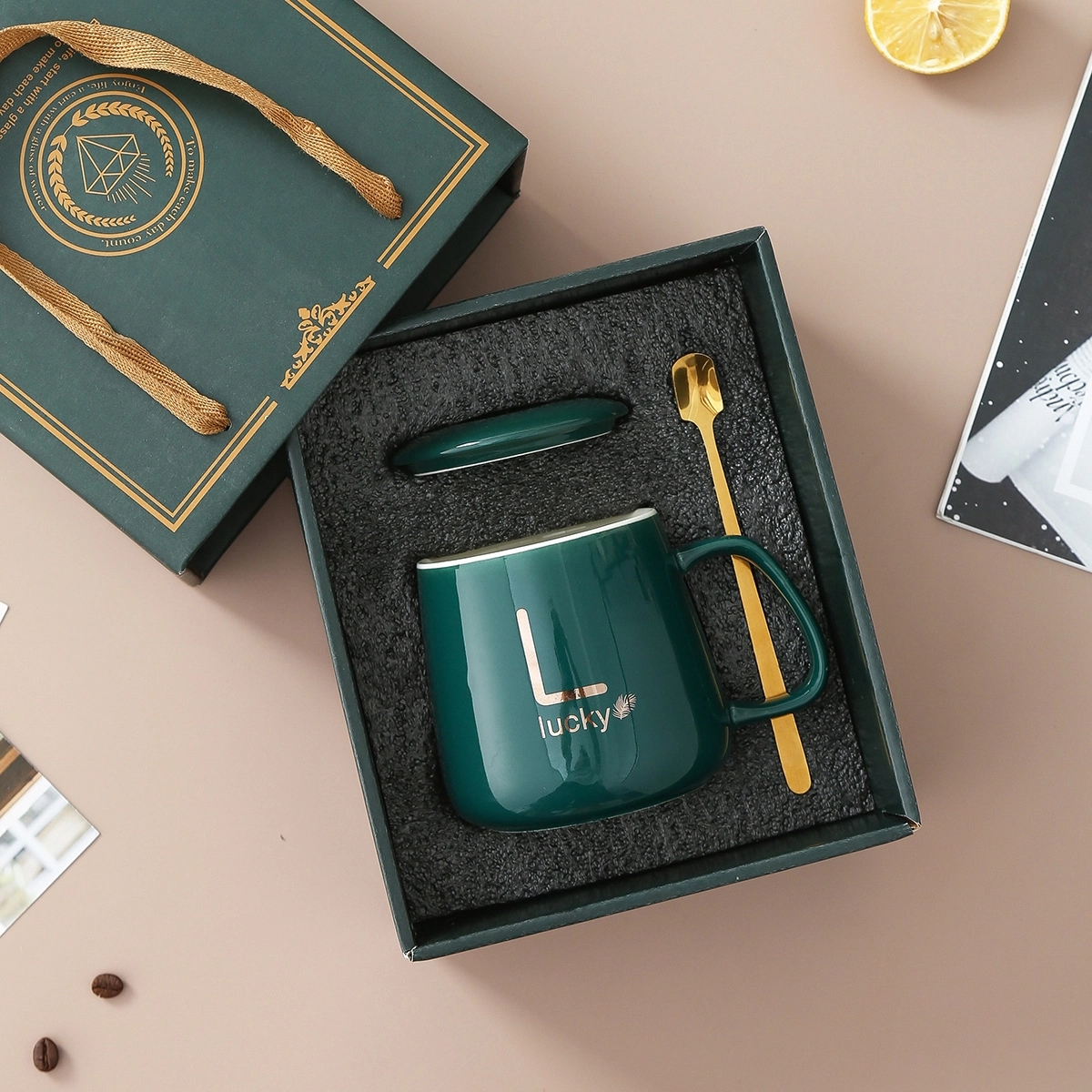 Custom 13 OZ Coffee Mug Gifts with lid and spoon 7