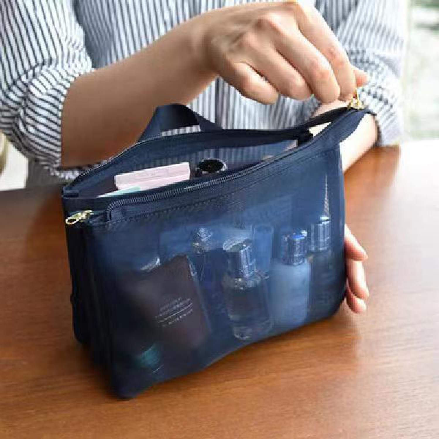Makeup Product Organizing And Storage Portable Mesh Bag 7
