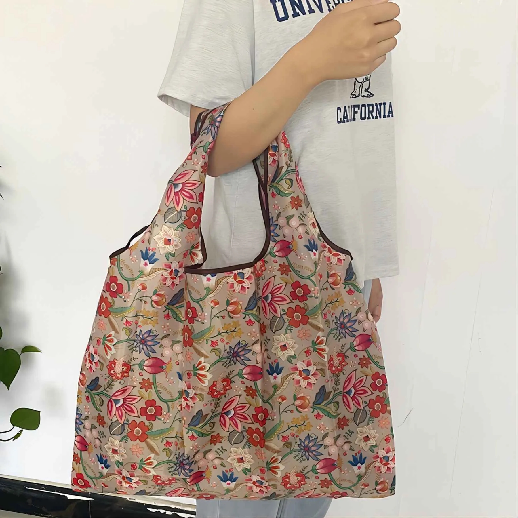 Printed Shoulder Fold Up Shopping Tote Bag 3