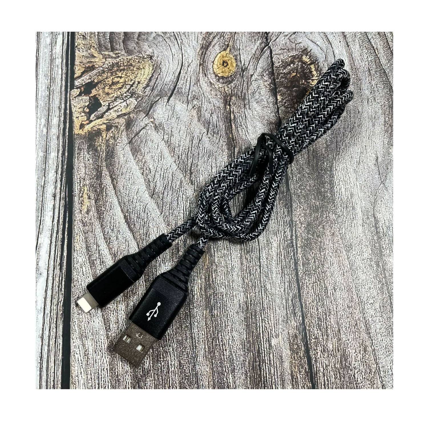 Nylon braided data cable 1