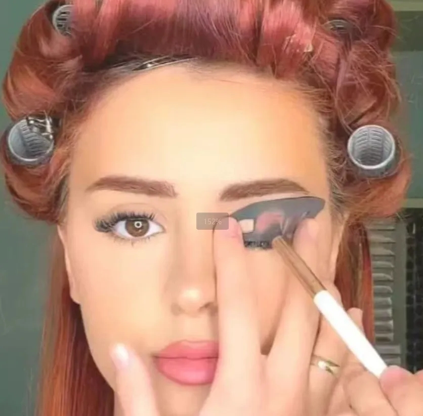 Reusable Smokey Eye Makeup Stencil Quick Blend Tool for Bridal Party Looks 2