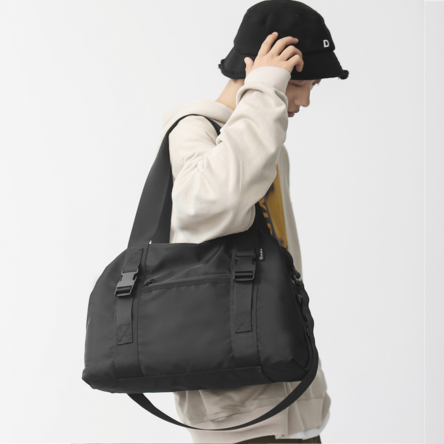 Large Capacity Nylon Travel Duffle Bag 9