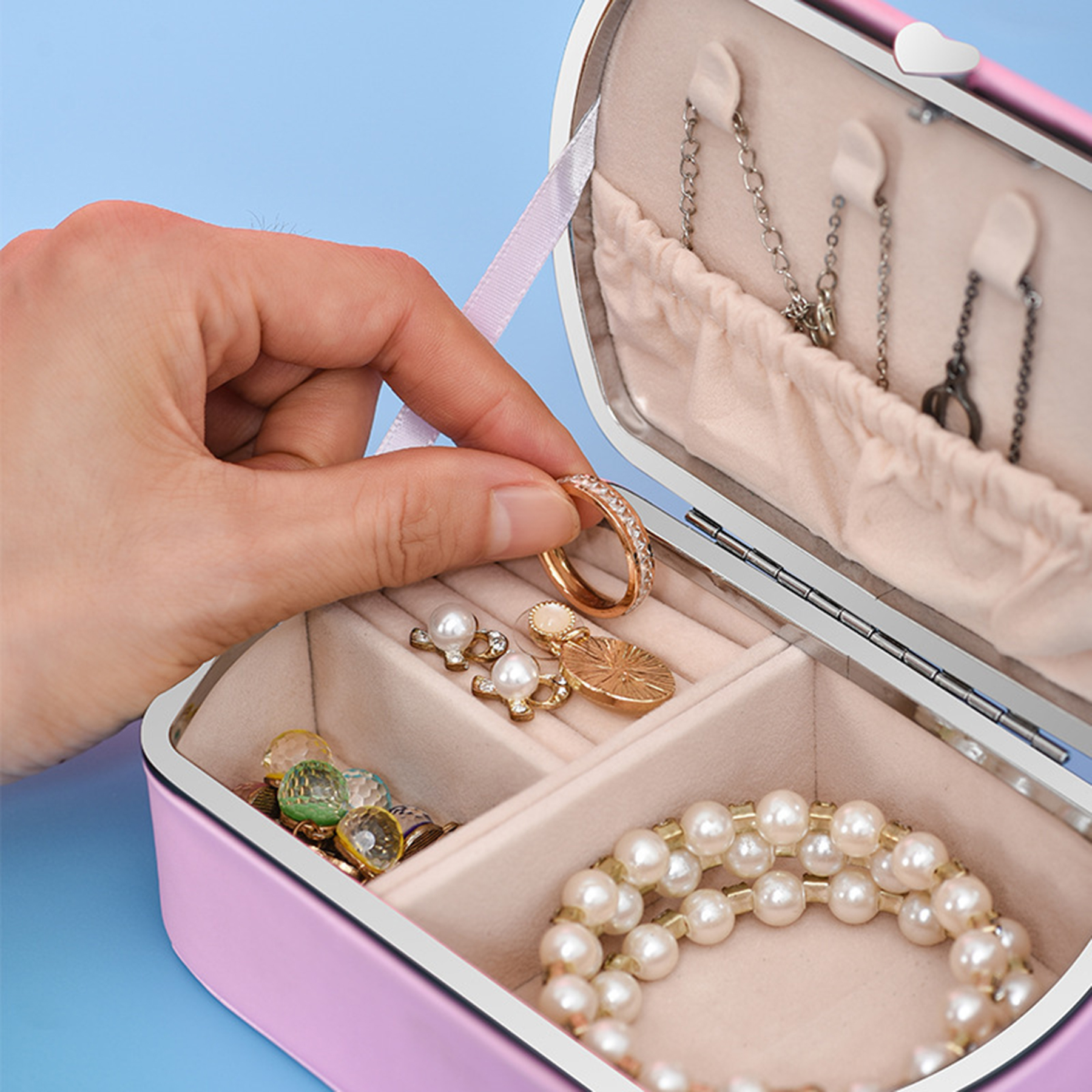Luxurious Travel Jewelry Box 4