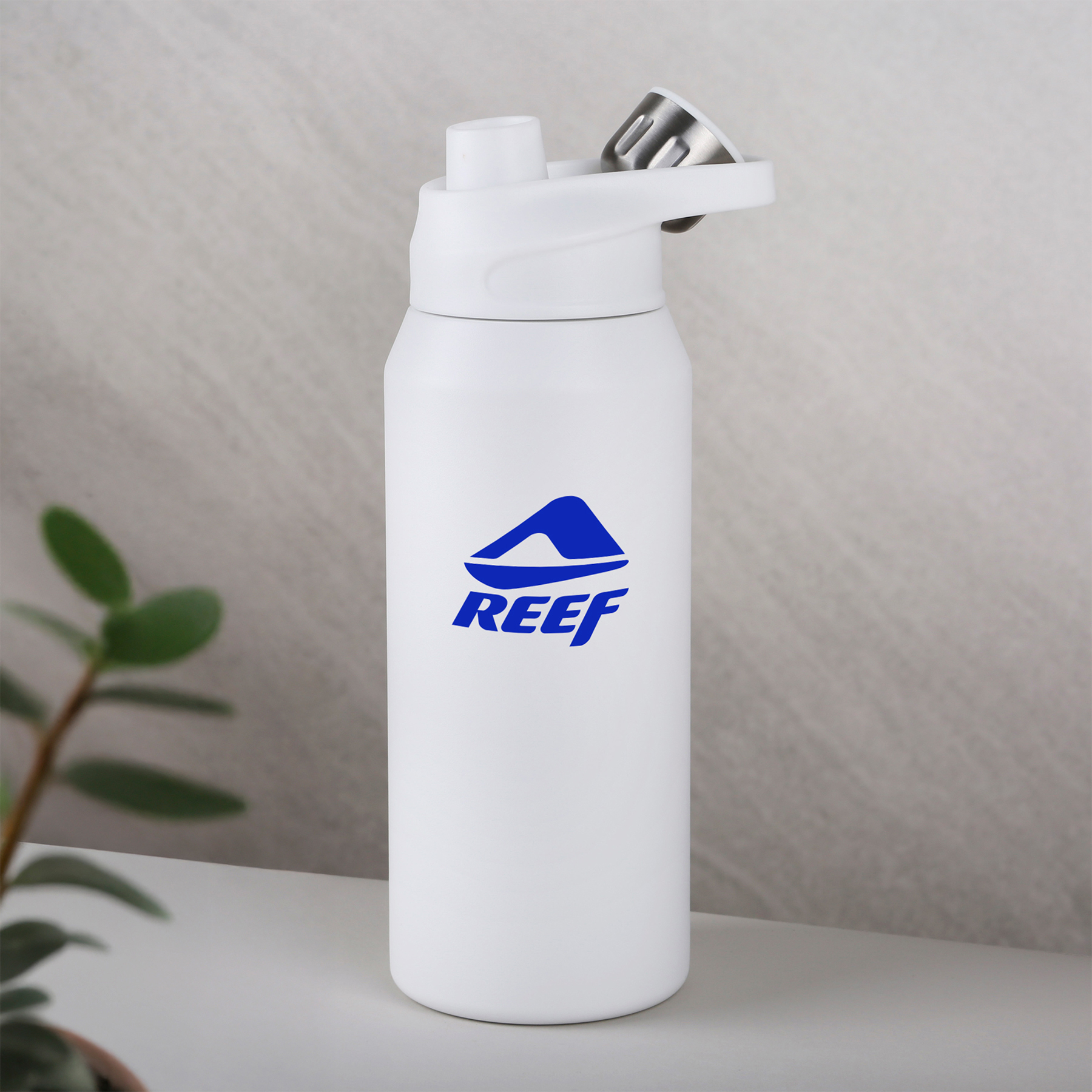 27 Oz. Surat Powder Coated Recycled Stainless Steel Bottle w/Magnetic Lid