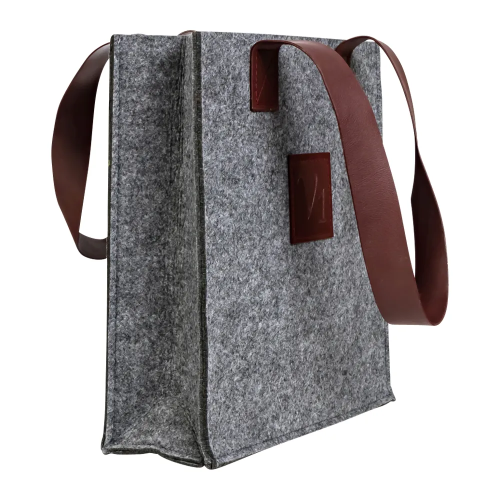 3-Bottle Felt Wine Tote 10