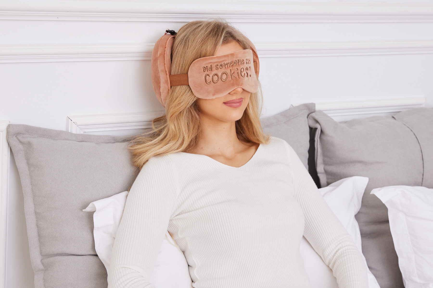 Comfort Pals™ Cookie 2-in-1 Pillow Sleep Mask 4